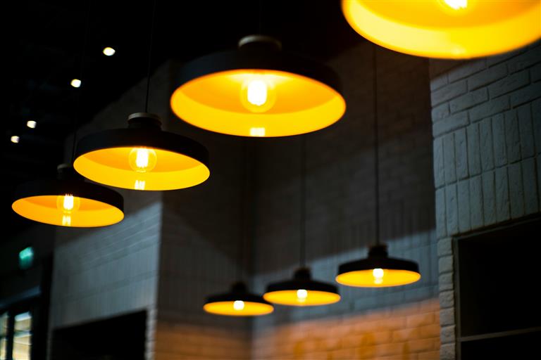 Restoranlarda Aydınlatma Tasarımı ve Renk Psikolojisi.